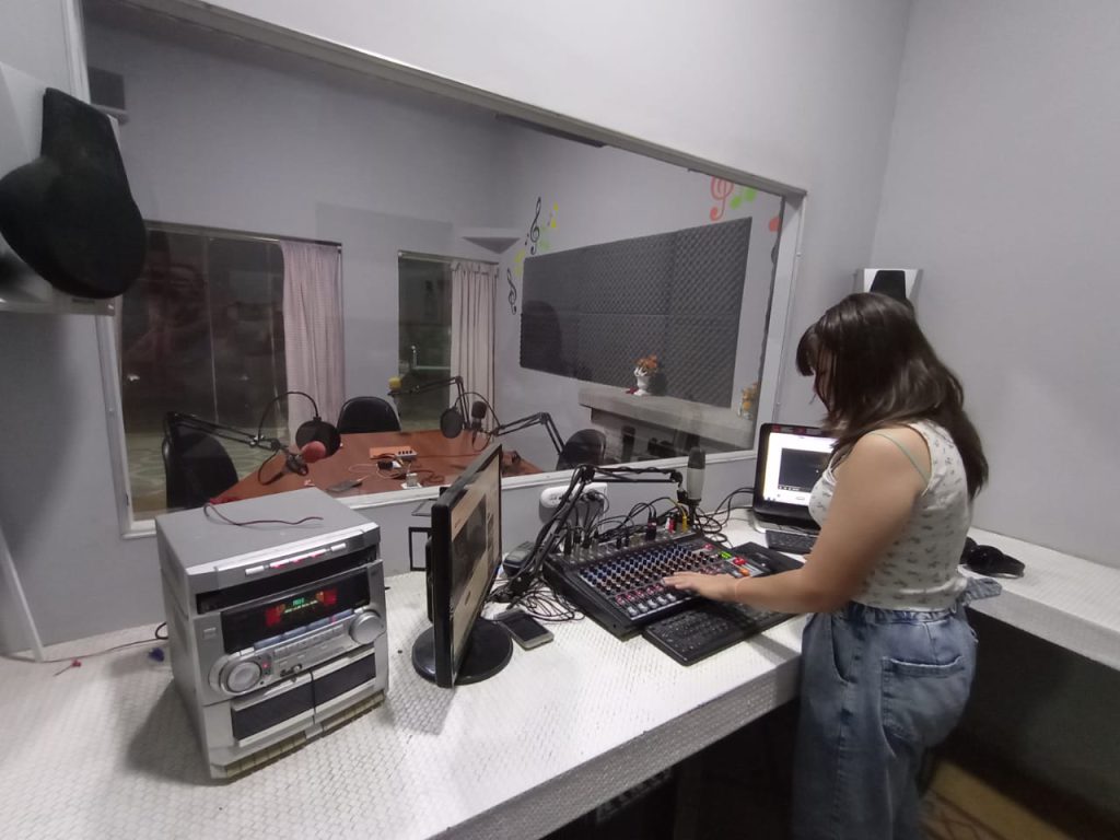 MARIA GUADALUPE- PRODUCTORA MUSICAL-2